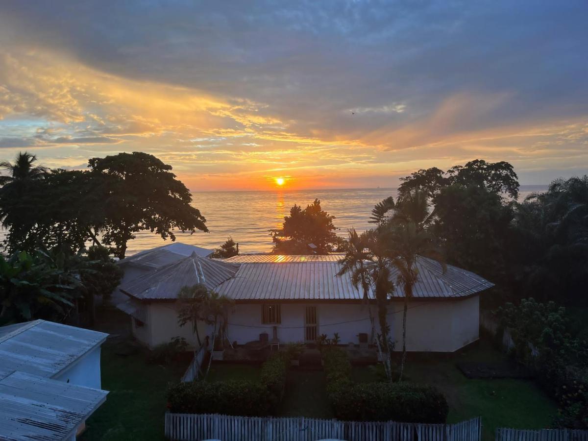 Swiss Cottage Kribi Exteriér fotografie